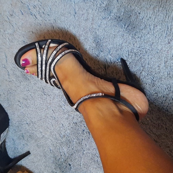 2 for $15 Le Chateau bling black heels - Picture 4 of 5